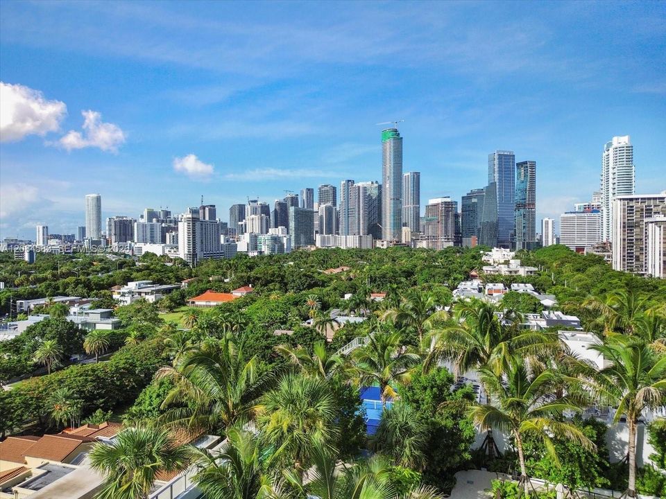 South Brickell setting with Miami skyline beyond