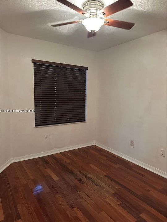 En Venta: $362,000 (3 camas, 3 baños, 1382 Pies cuadrados)
