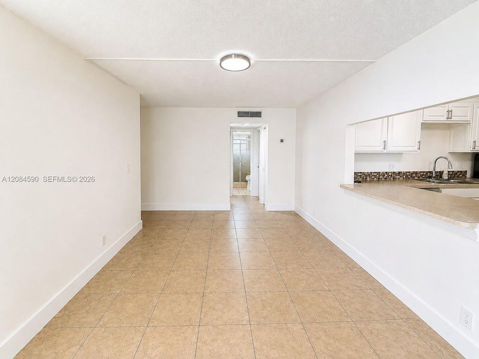 En Renta: $2,000 (2 camas, 2 baños, 965 Pies cuadrados)