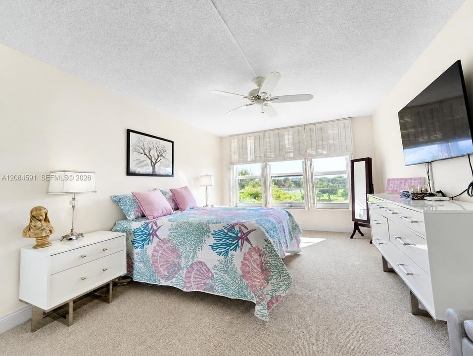 For Sale: $299,000 (3 beds, 2 baths, 1500 Square Feet)
