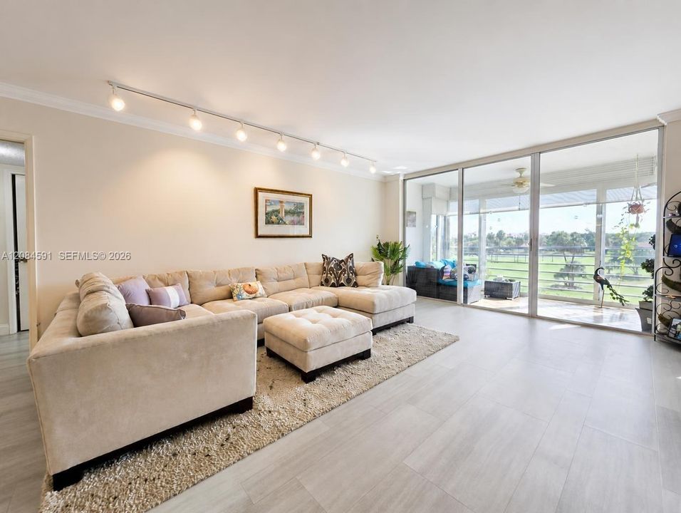 For Sale: $299,000 (3 beds, 2 baths, 1500 Square Feet)