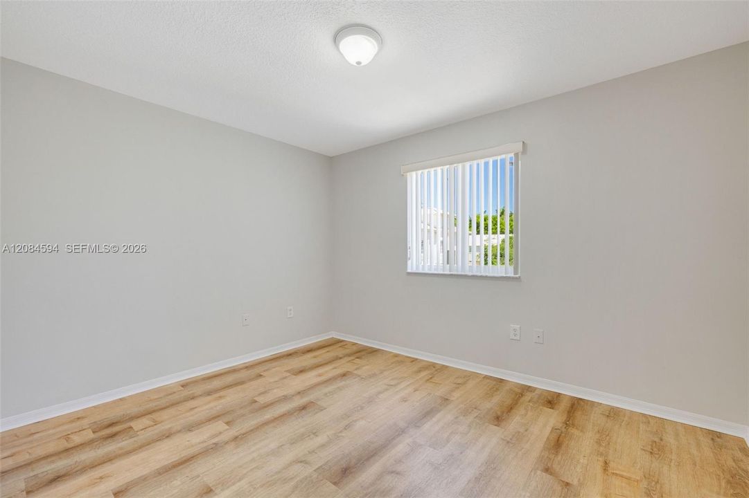 В аренду: $2,650 (2 спален, 2 ванн, 1120 Квадратных фут)
