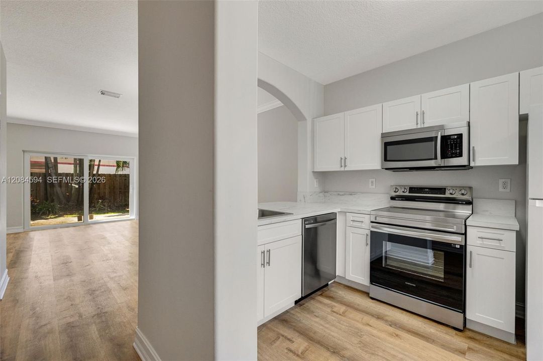 В аренду: $2,650 (2 спален, 2 ванн, 1120 Квадратных фут)