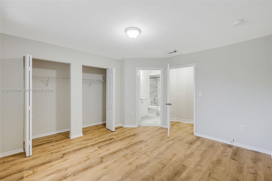 В аренду: $2,650 (2 спален, 2 ванн, 1120 Квадратных фут)