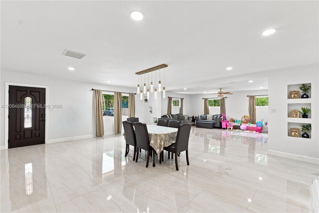 For Sale: $680,000 (3 beds, 2 baths, 2064 Square Feet)