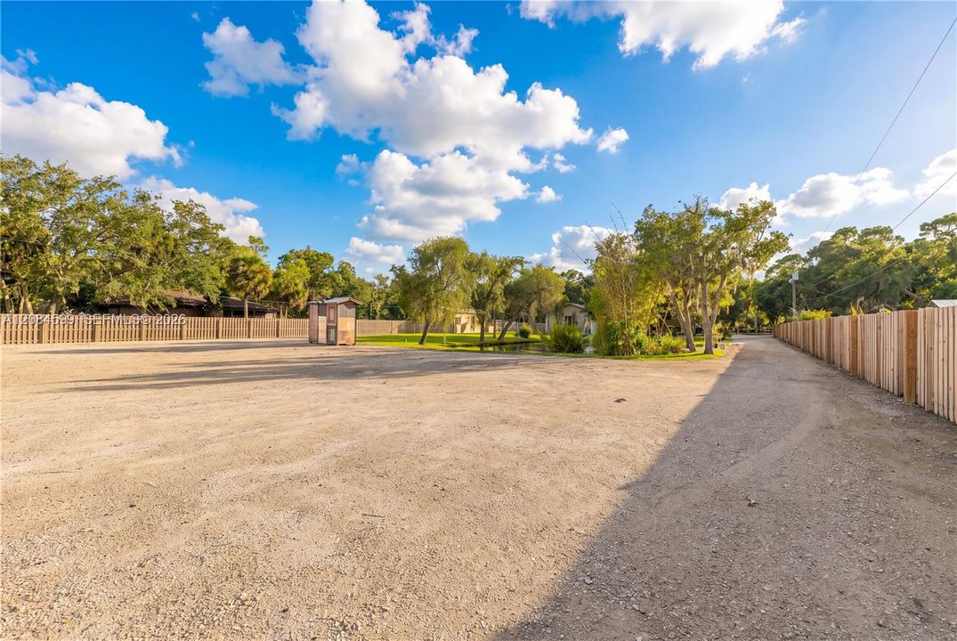 For Sale: $680,000 (3 beds, 2 baths, 2064 Square Feet)