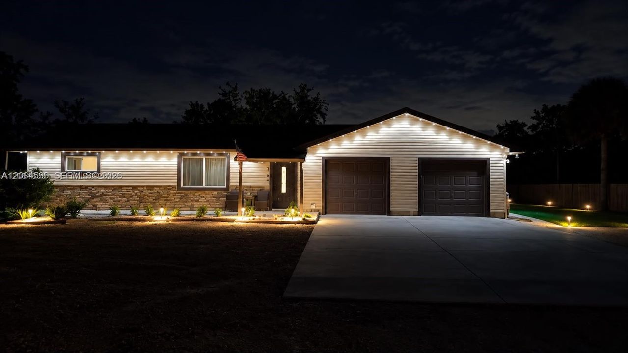 For Sale: $680,000 (3 beds, 2 baths, 2064 Square Feet)