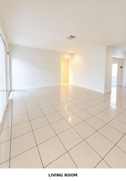 В аренду: $2,600 (3 спален, 2 ванн, 2482 Квадратных фут)