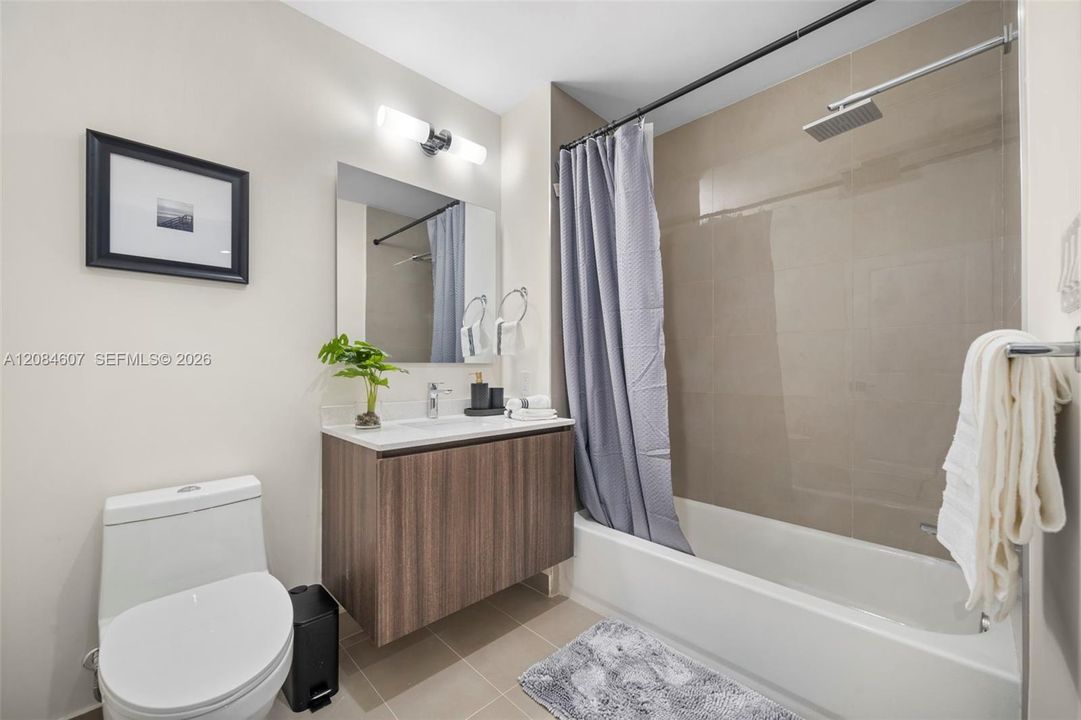 В аренду: $3,000 (1 спален, 1 ванн, 777 Квадратных фут)