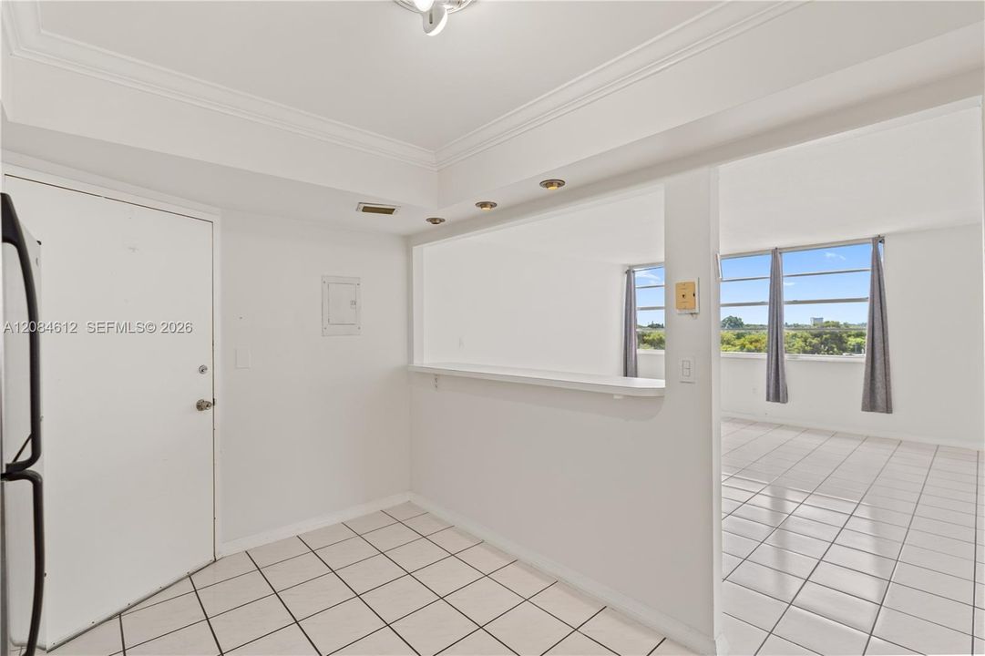 For Sale: $199,000 (2 beds, 2 baths, 1140 Square Feet)