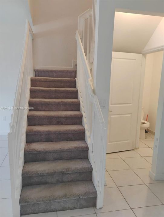 For Rent: $2,900 (3 beds, 2 baths, 1539 Square Feet)