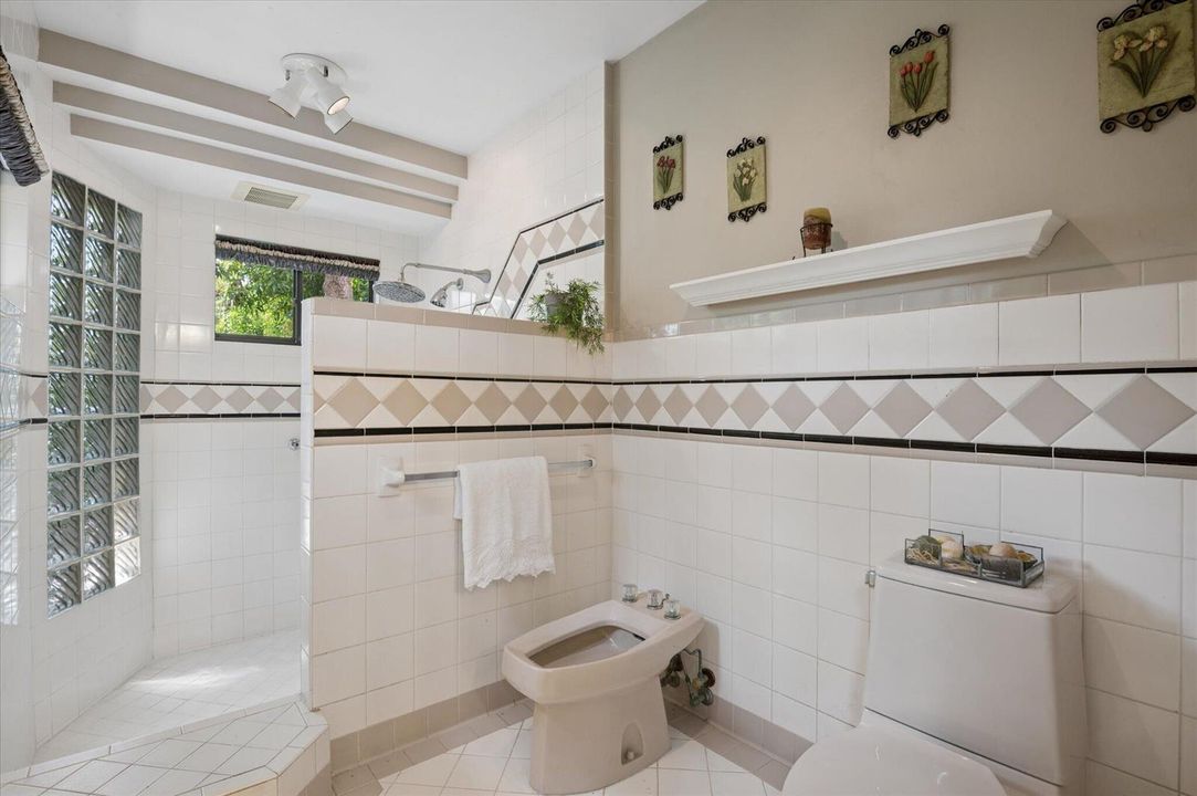 19-Ali-4120 SW 1st Ct-19