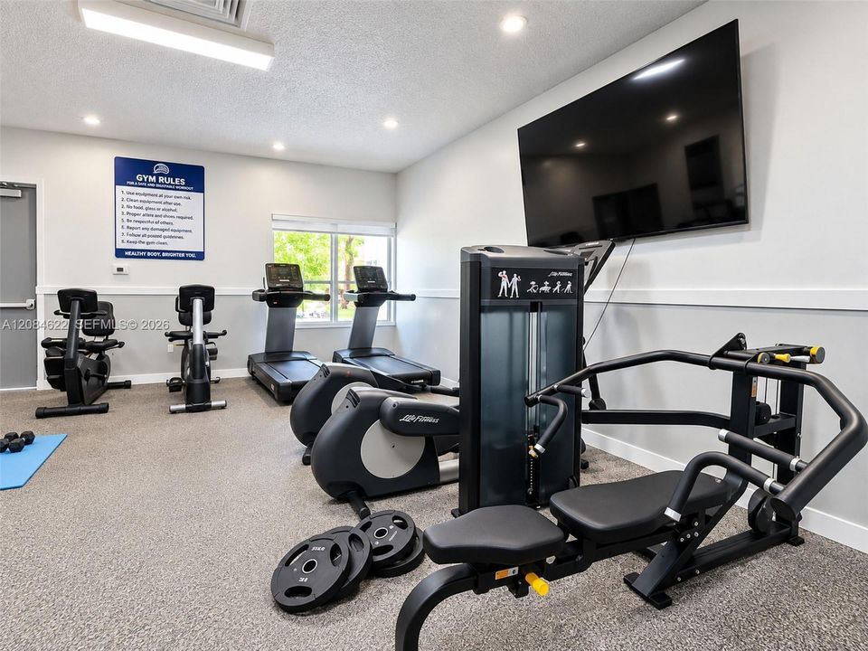 For Sale: $220,000 (1 beds, 1 baths, 620 Square Feet)