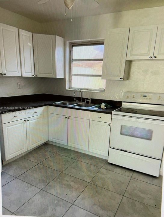 For Rent: $2,100 (2 beds, 1 baths, 2097 Square Feet)