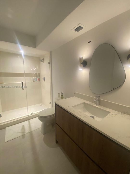 For Rent: $5,000 (2 beds, 2 baths, 1362 Square Feet)