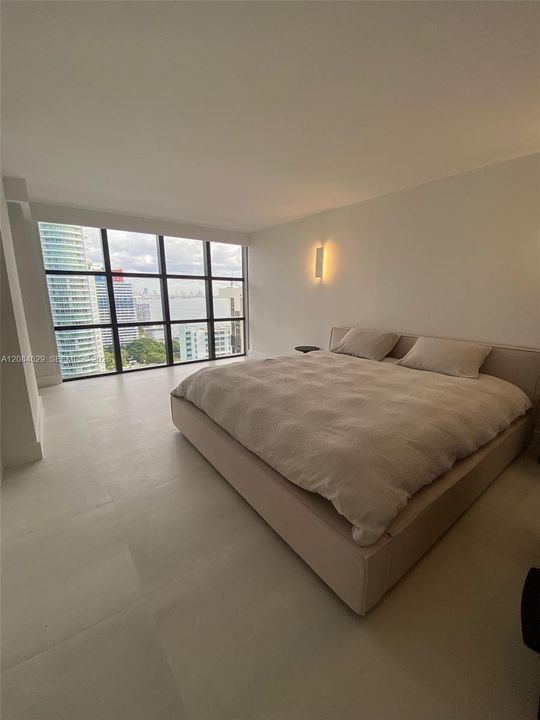 For Rent: $5,000 (2 beds, 2 baths, 1362 Square Feet)