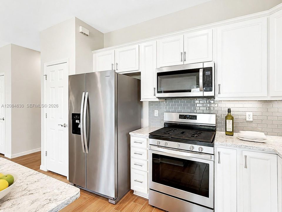 For Sale: $469,000 (3 beds, 2 baths, 1743 Square Feet)