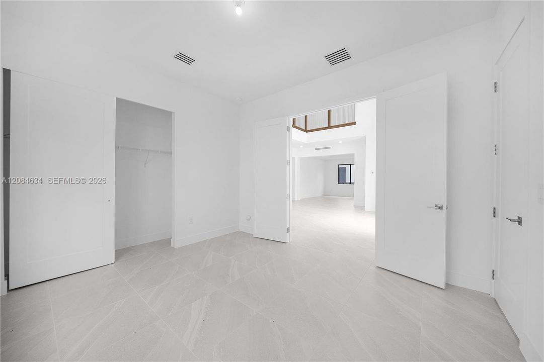 For Sale: $2,950,000 (5 beds, 4 baths, 0 Square Feet)