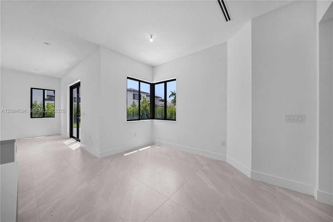 For Sale: $2,950,000 (5 beds, 4 baths, 0 Square Feet)