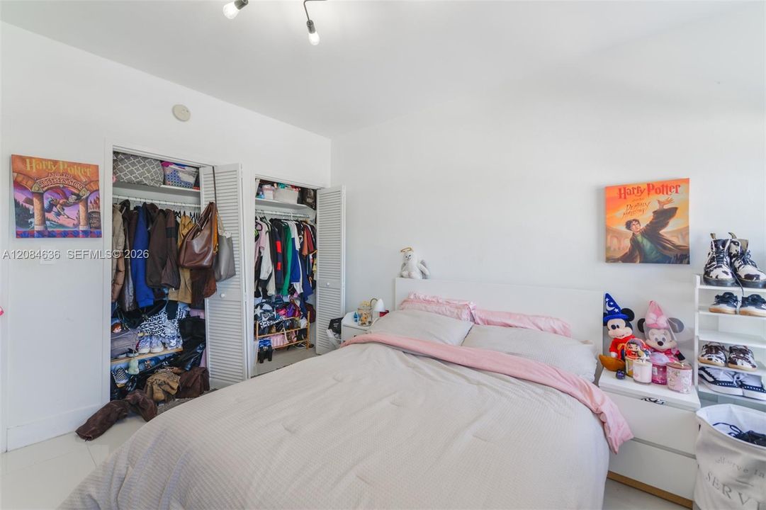 For Rent: $2,850 (2 beds, 2 baths, 1104 Square Feet)