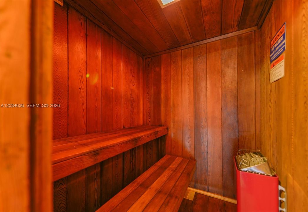 For Rent: $2,850 (2 beds, 2 baths, 1104 Square Feet)