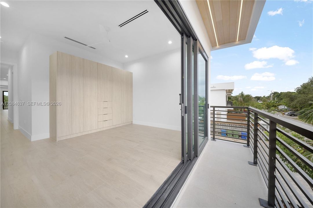 For Sale: $1,400,000 (3 beds, 3 baths, 0 Square Feet)