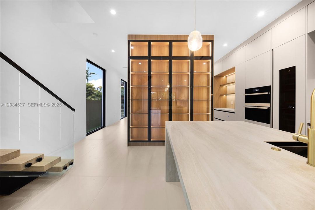 For Sale: $1,400,000 (3 beds, 3 baths, 0 Square Feet)