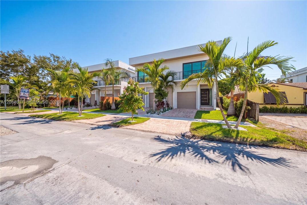 For Sale: $1,400,000 (3 beds, 3 baths, 0 Square Feet)