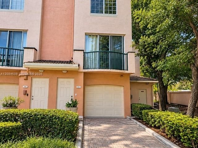 En Venta: $319,000 (1 camas, 1 baños, 878 Pies cuadrados)