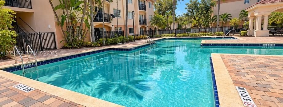 En Venta: $319,000 (1 camas, 1 baños, 878 Pies cuadrados)