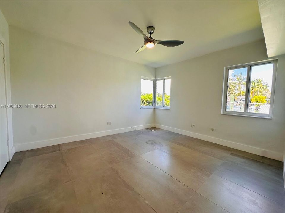 For Rent: $2,800 (2 beds, 1 baths, 1100 Square Feet)