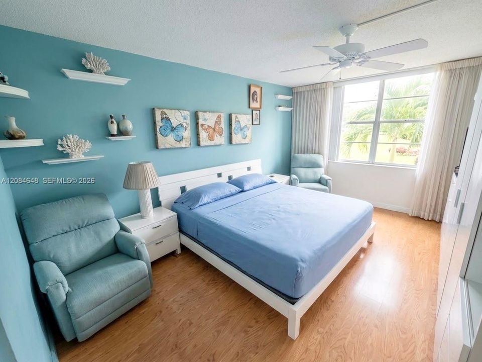 For Sale: $150,000 (2 beds, 2 baths, 1120 Square Feet)