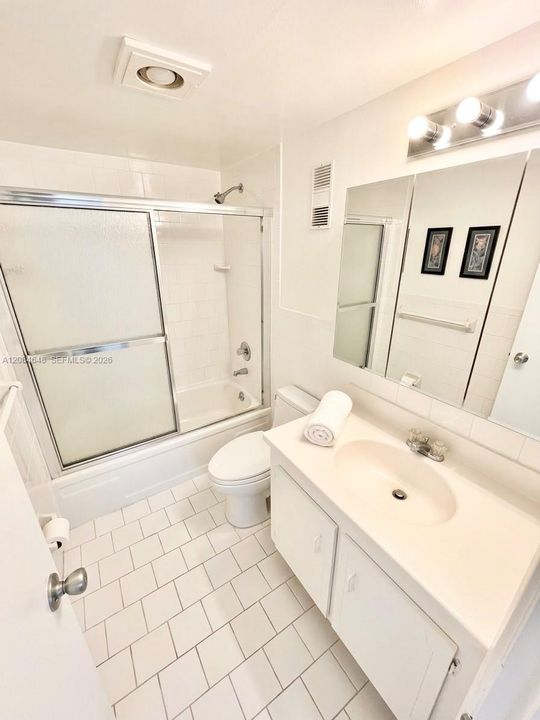 For Sale: $150,000 (2 beds, 2 baths, 1120 Square Feet)