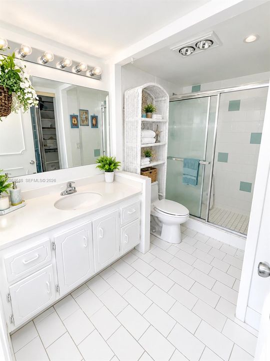For Sale: $150,000 (2 beds, 2 baths, 1120 Square Feet)