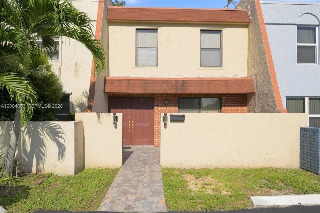 For Sale: $379,000 (3 beds, 2 baths, 1440 Square Feet)