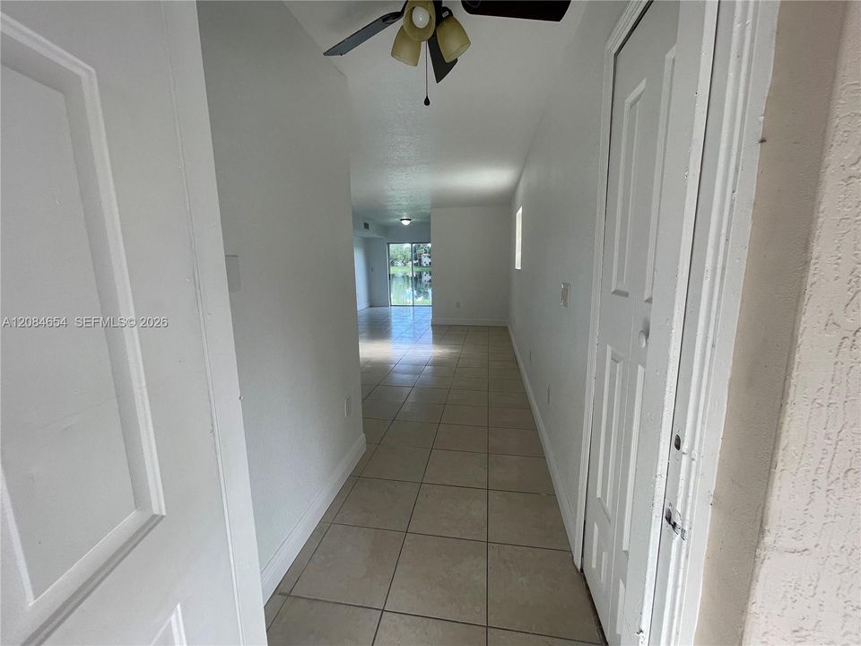 For Rent: $2,100 (3 beds, 2 baths, 1099 Square Feet)