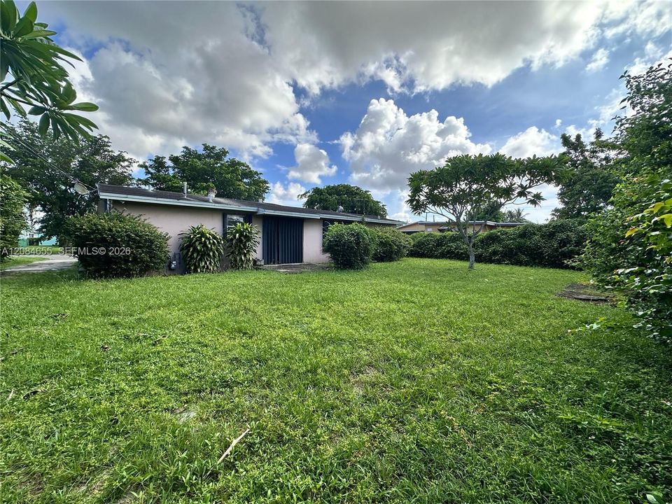 En Venta: $460,000 (3 camas, 2 baños, 1170 Pies cuadrados)