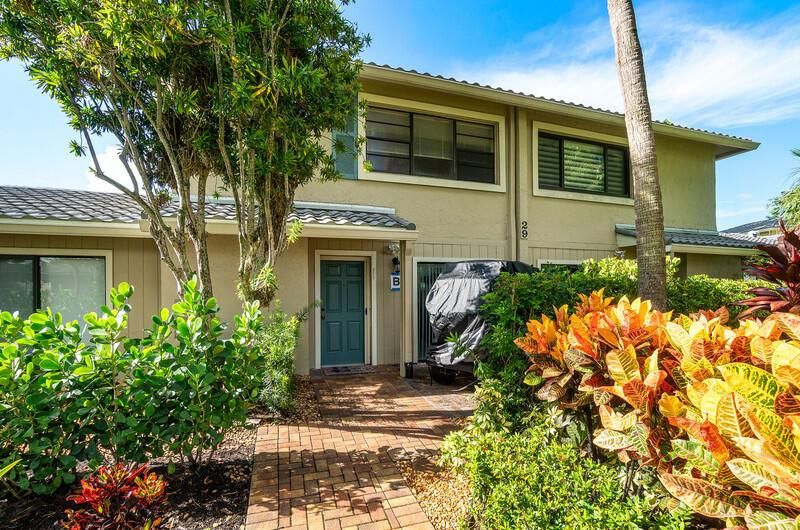 Townhouse with Golf Cart Spot