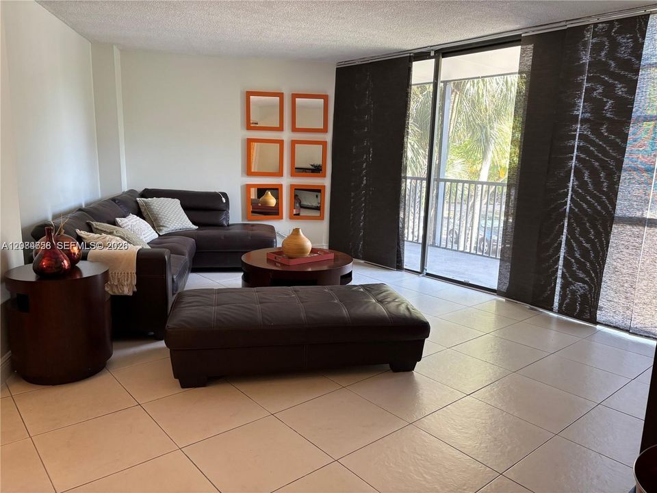 En Renta: $2,100 (2 camas, 2 baños, 1083 Pies cuadrados)