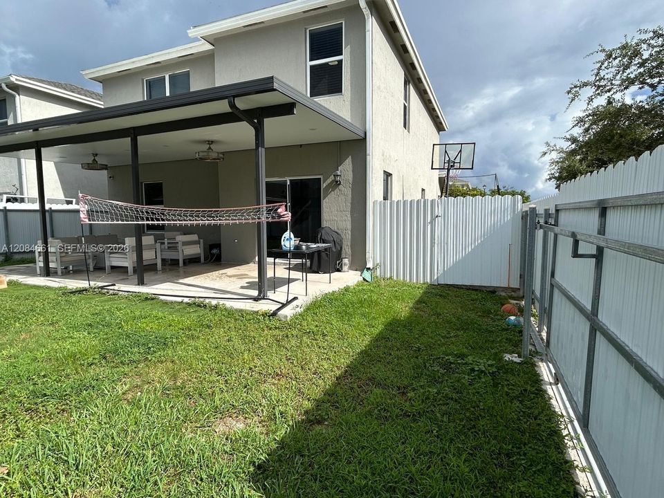 For Sale: $615,000 (4 beds, 3 baths, 2154 Square Feet)