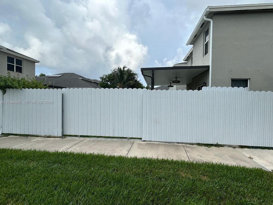 For Sale: $615,000 (4 beds, 3 baths, 2154 Square Feet)