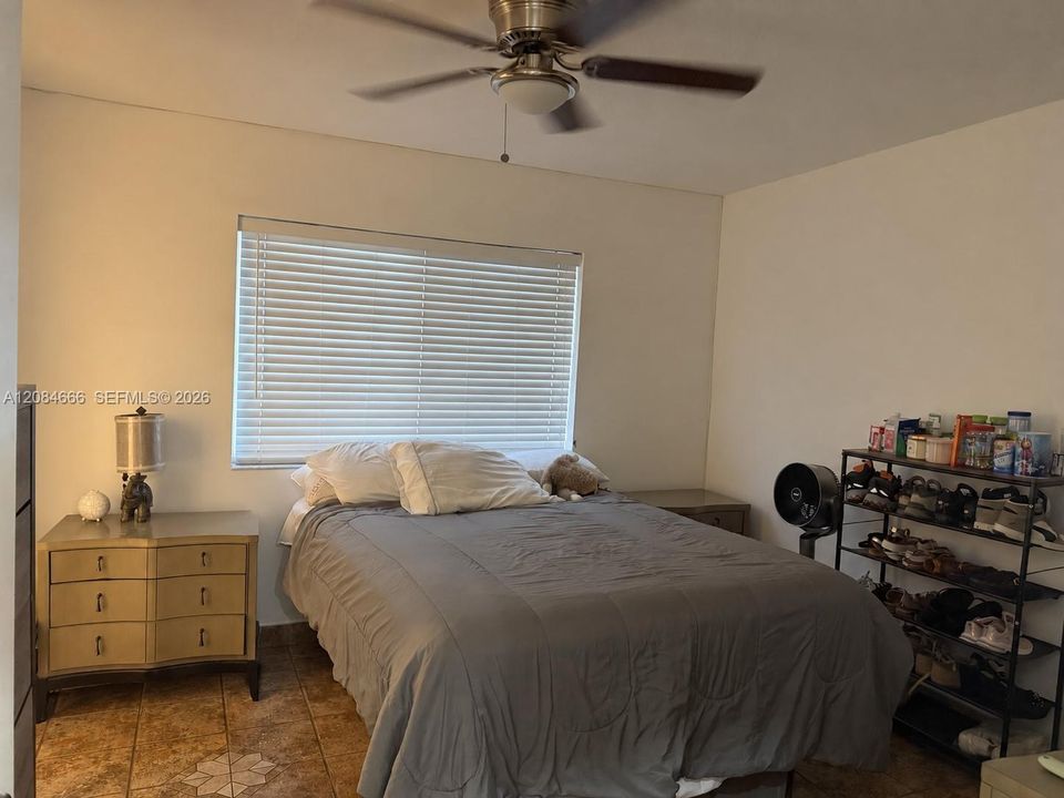 En Renta: $3,400 (4 camas, 3 baños, 1386 Pies cuadrados)