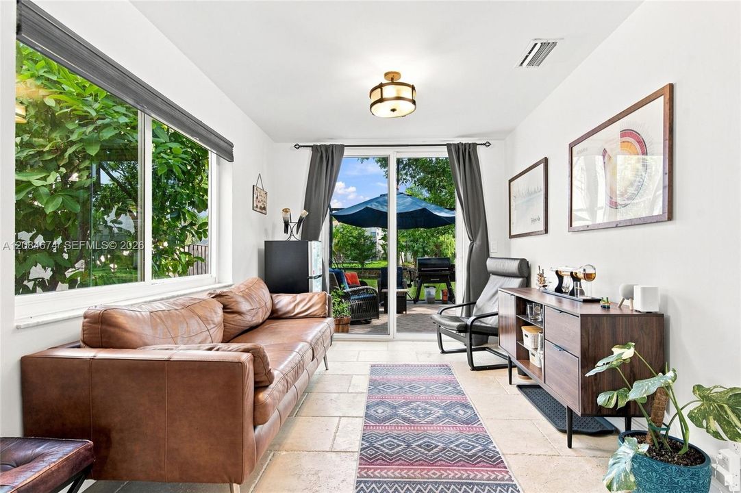 For Sale: $549,999 (3 beds, 2 baths, 1581 Square Feet)