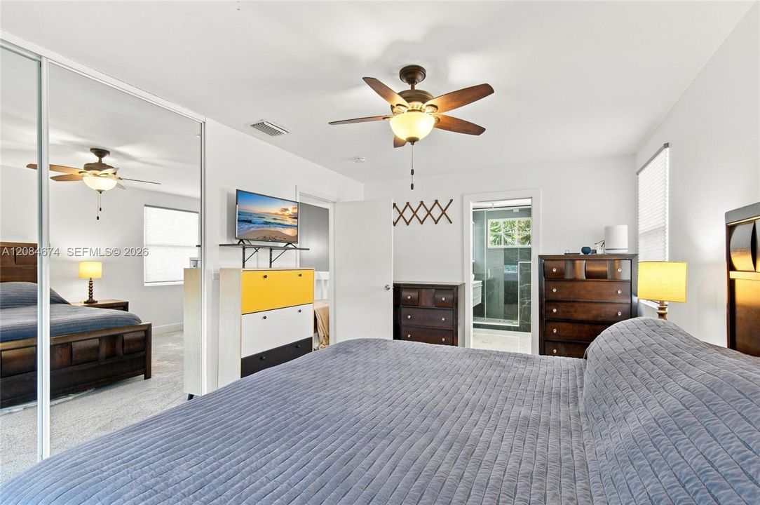 For Sale: $549,999 (3 beds, 2 baths, 1581 Square Feet)
