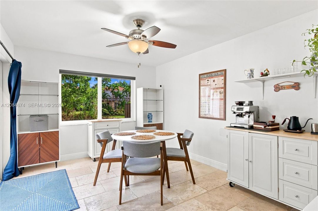 For Sale: $549,999 (3 beds, 2 baths, 1581 Square Feet)