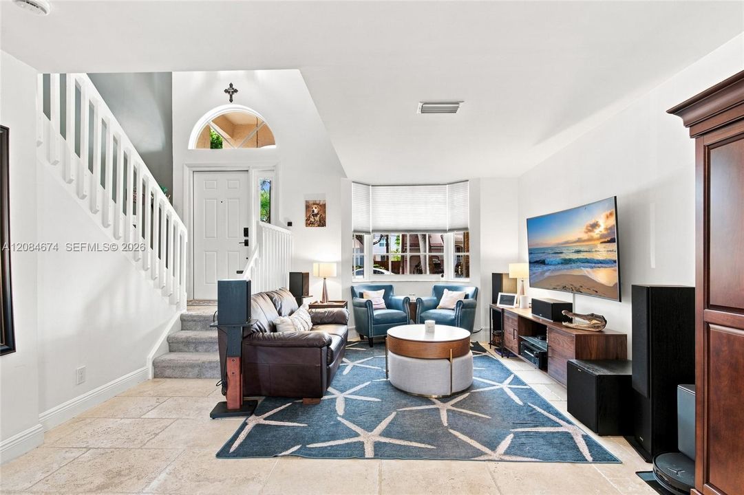 For Sale: $549,999 (3 beds, 2 baths, 1581 Square Feet)