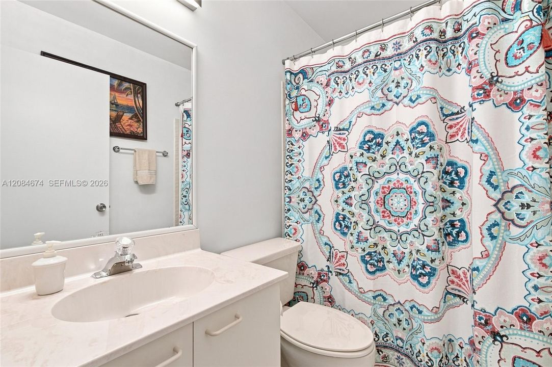 For Sale: $549,999 (3 beds, 2 baths, 1581 Square Feet)