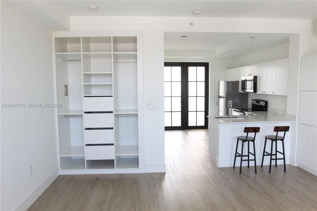 В аренду: $1,850 (1 спален, 1 ванн, 434 Квадратных фут)