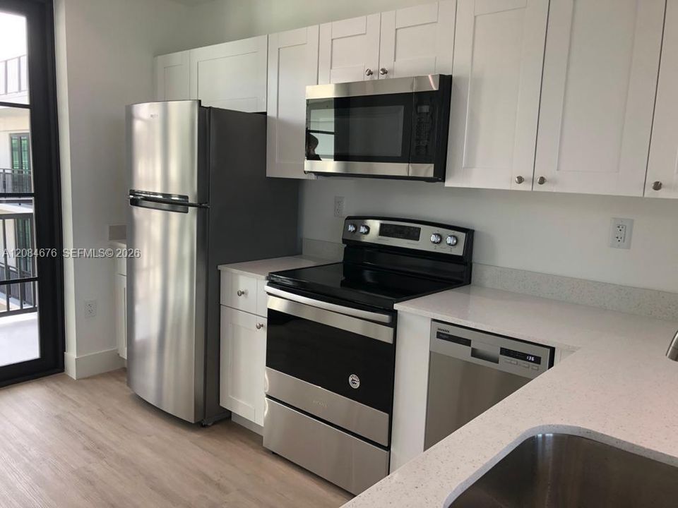 В аренду: $1,850 (1 спален, 1 ванн, 434 Квадратных фут)