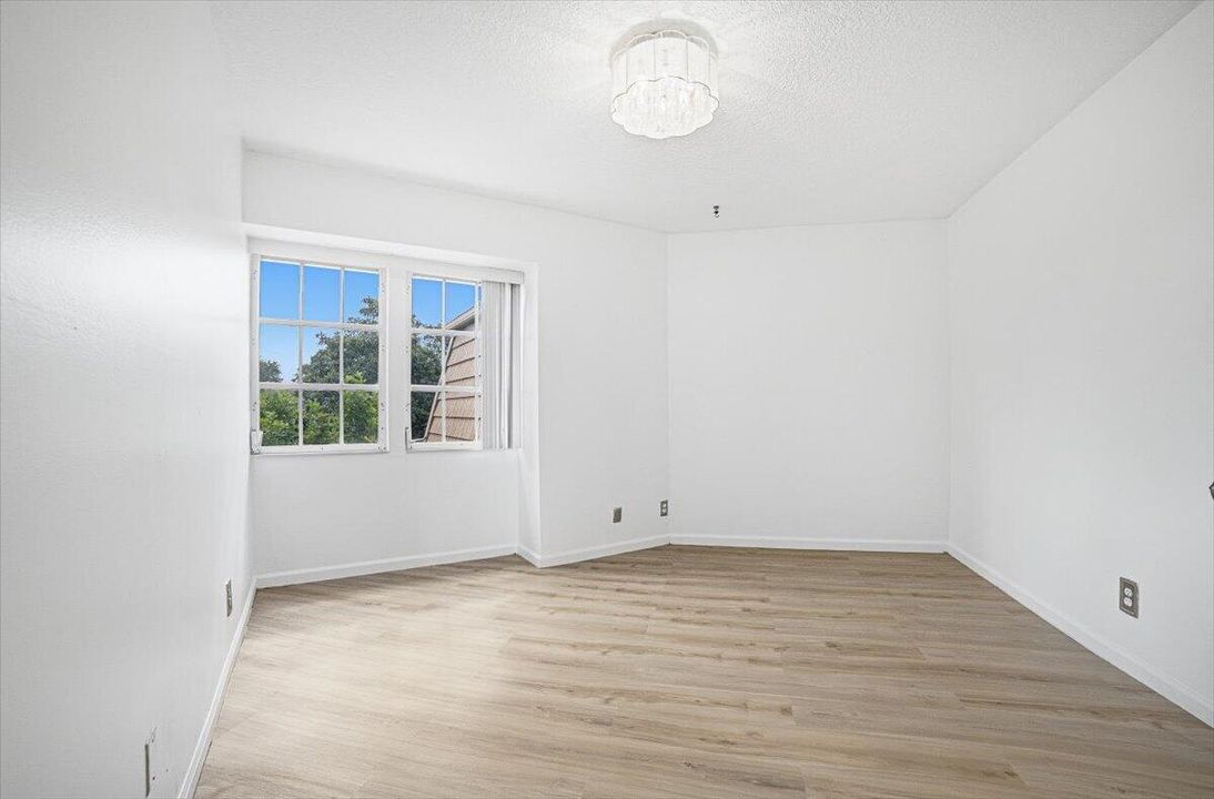 26-Bedroom1-C